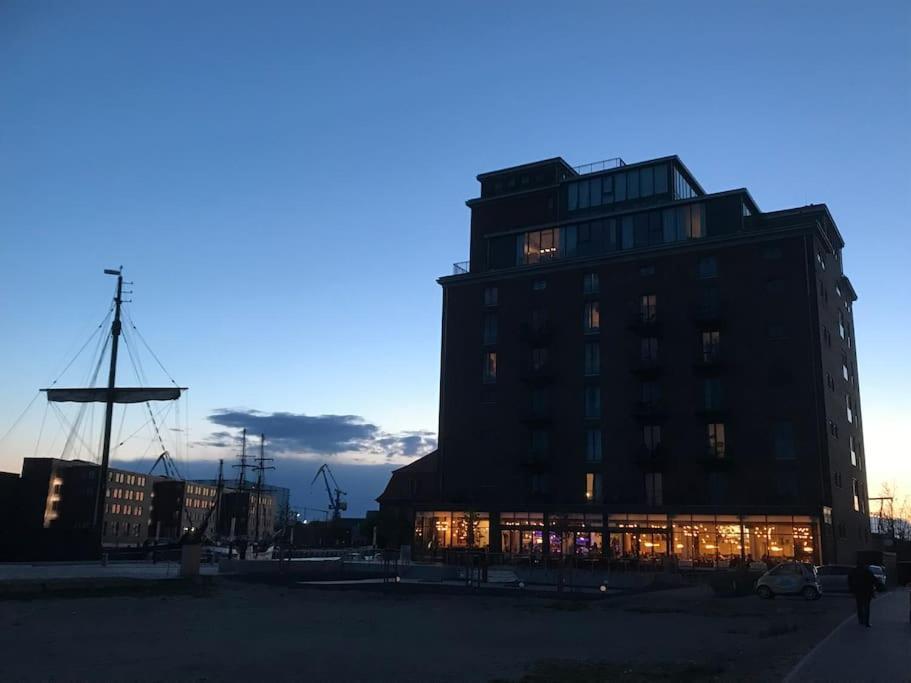 Meerblick, Balkon Und Private Sauna Im Historischen Getreidespeicher Wißmar Buitenkant foto