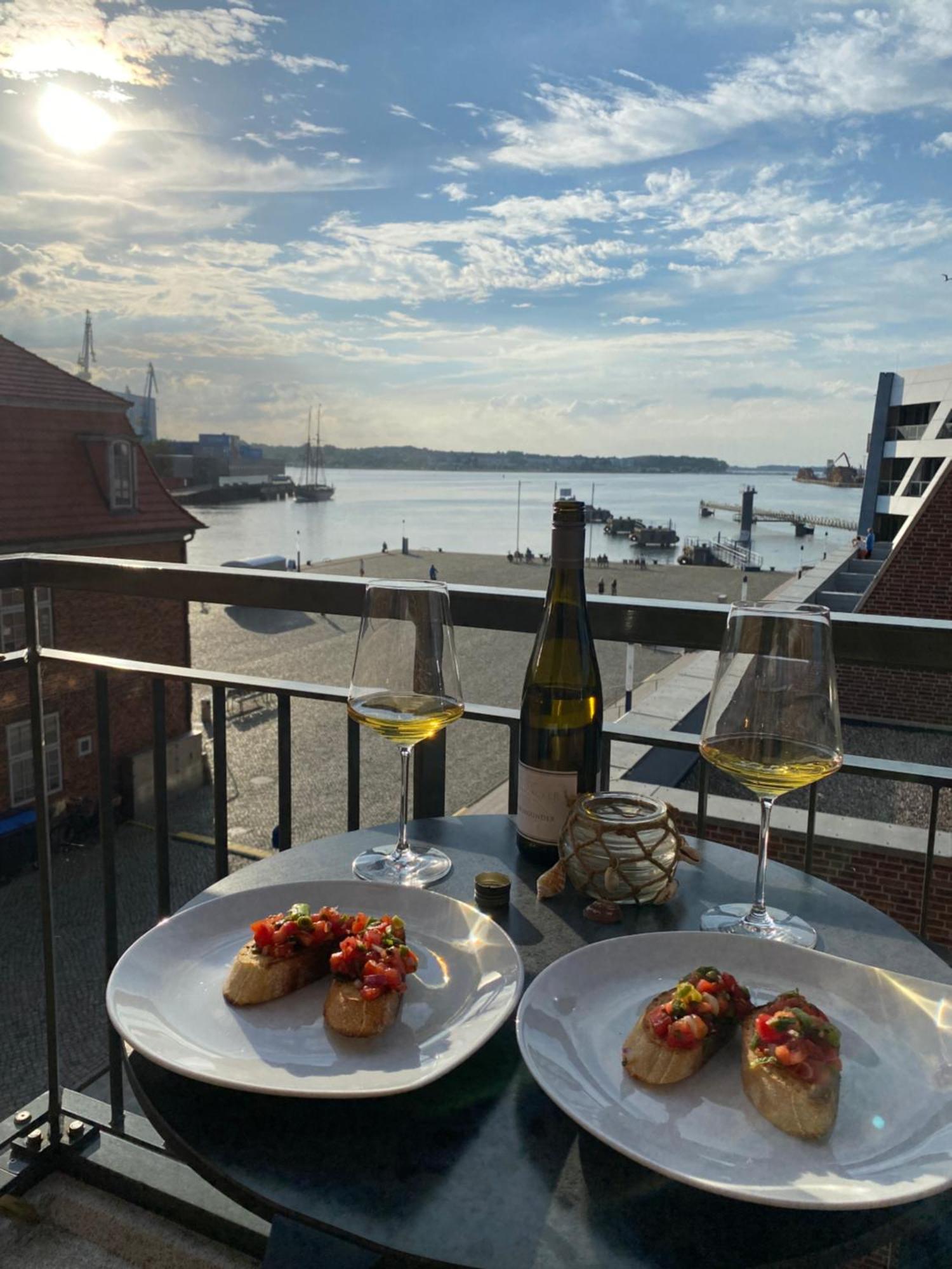 Meerblick, Balkon Und Private Sauna Im Historischen Getreidespeicher Wißmar Buitenkant foto